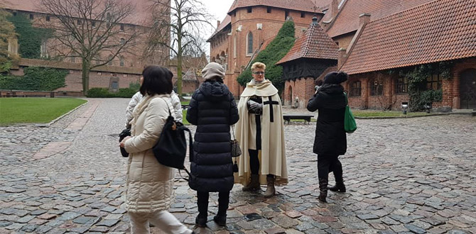 Media turystyczne z Japonii ze świąteczną wizytą w Pomorskim